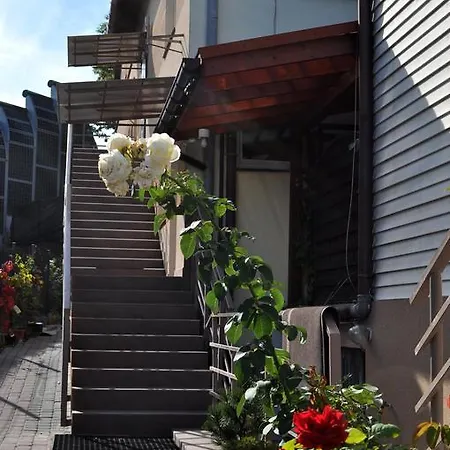 Bielany Bed ホステル *